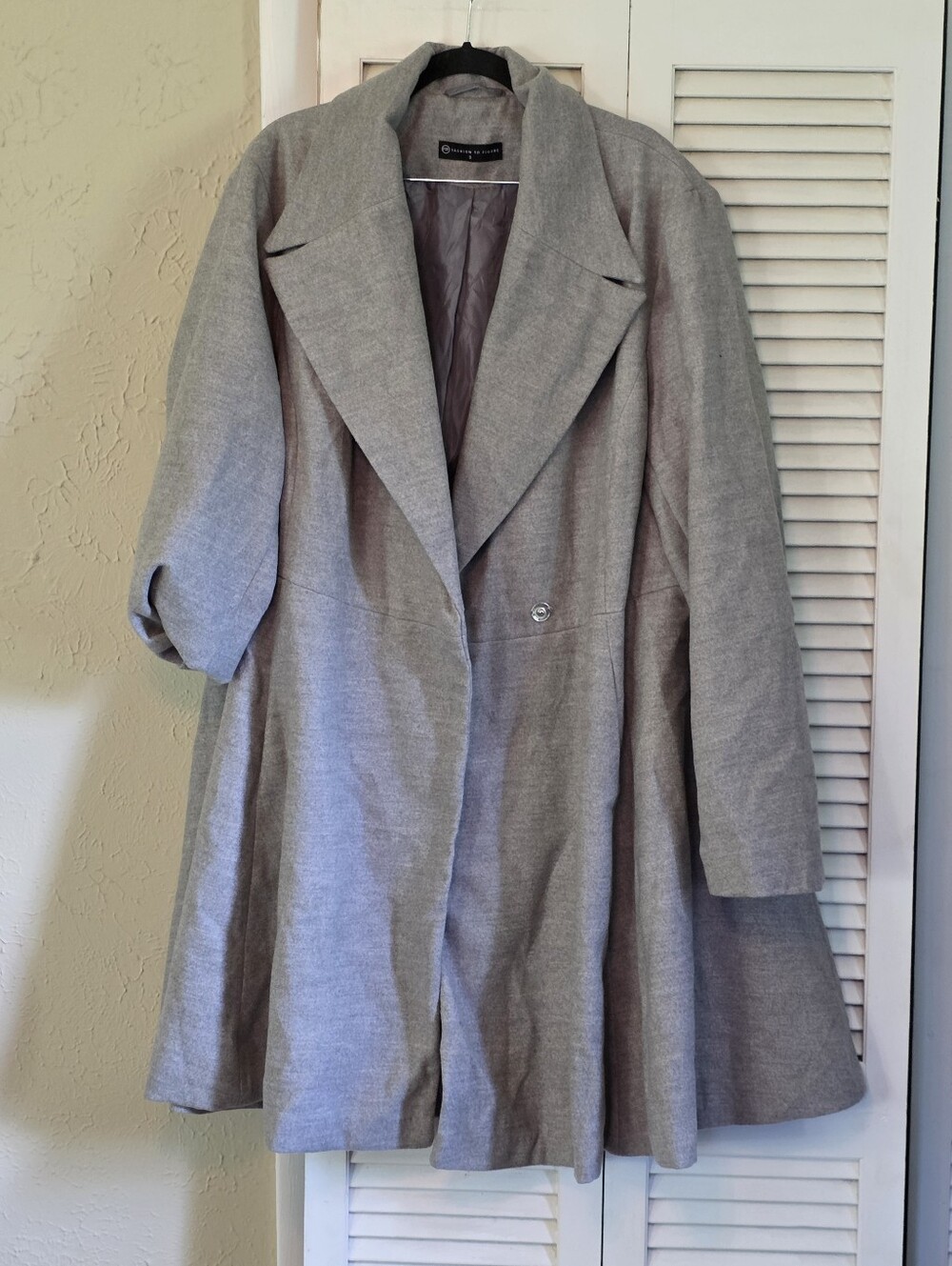 Fashion to Figure Gray Coat Size 2 Plus Size Wide Lapel Swing Coat